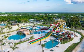 Wyndham Alltra Punta Cana All Inclusive Resort